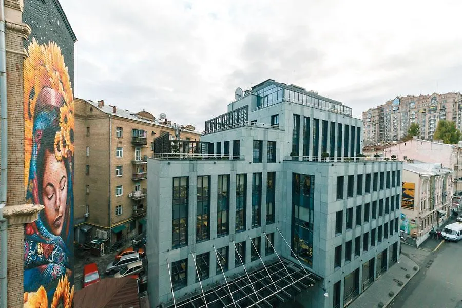 Central Apartments Kyiv 0*,
